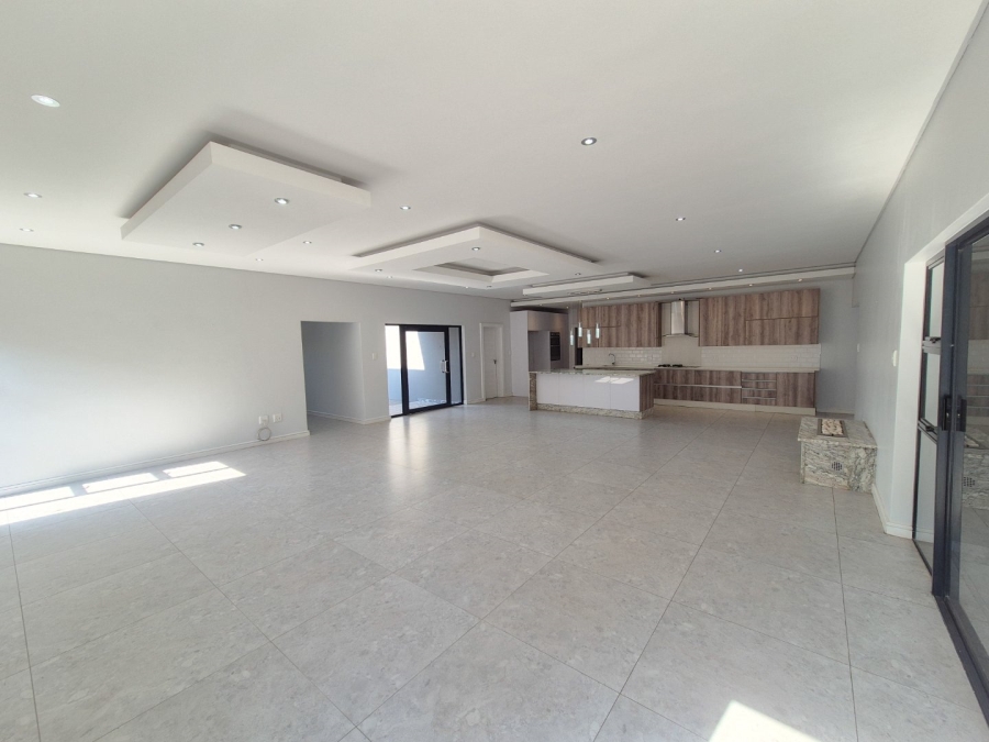 4 Bedroom Property for Sale in Heron Banks Golf Estate Free State